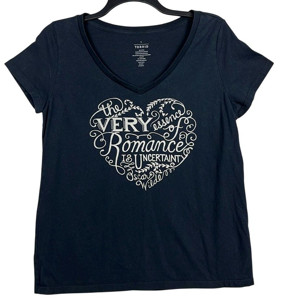 Torrid Graphic‎ Short Sleeve Tshirt The Very Essence of Love is Womens Size 1
